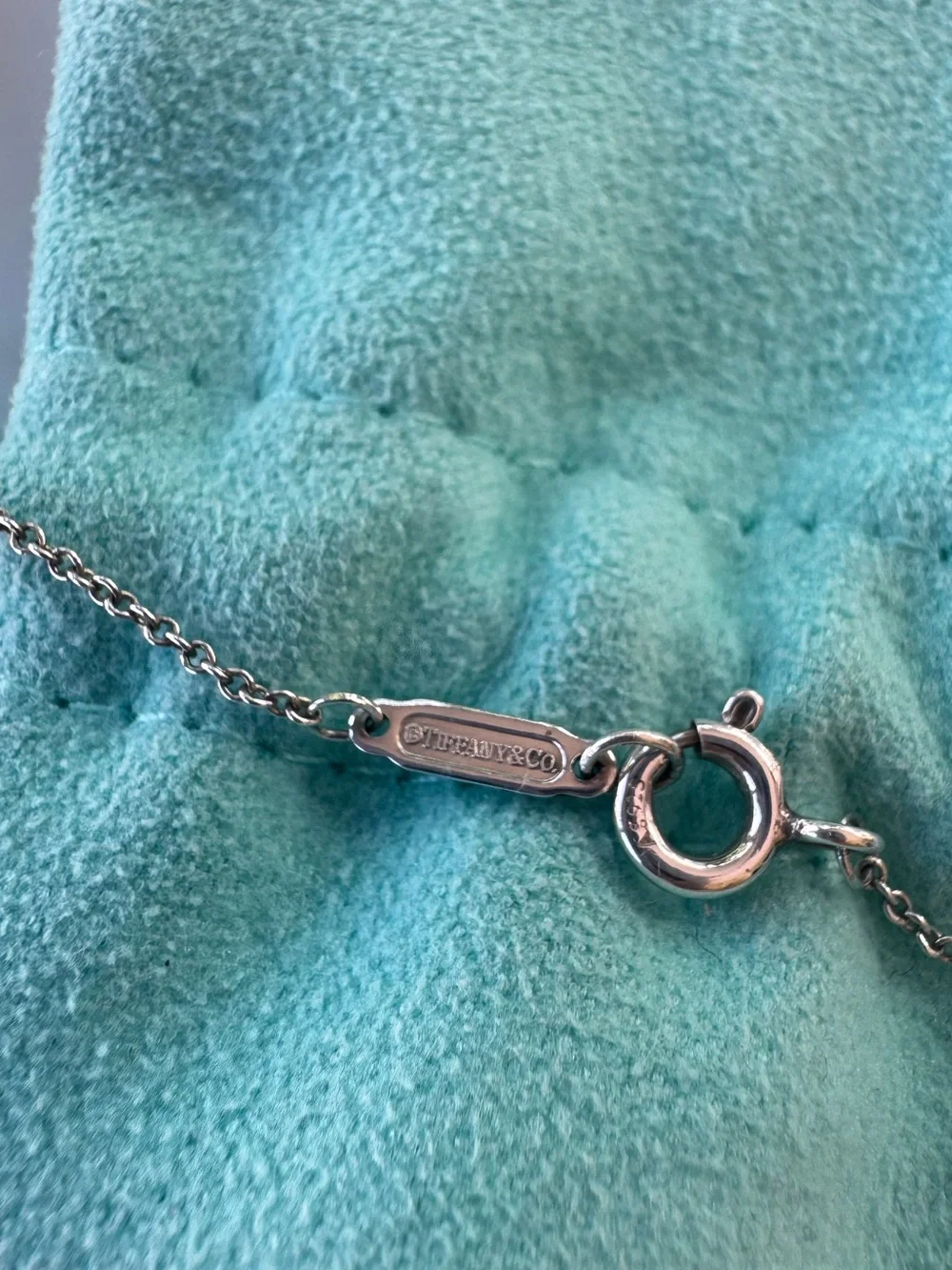 Tiffany & Co. mini hearts necklace - Picture 3 of 3